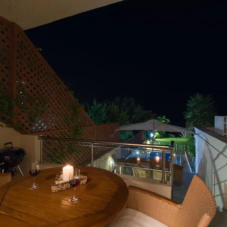 The Seaside Villa