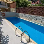 The Seaside Villa
